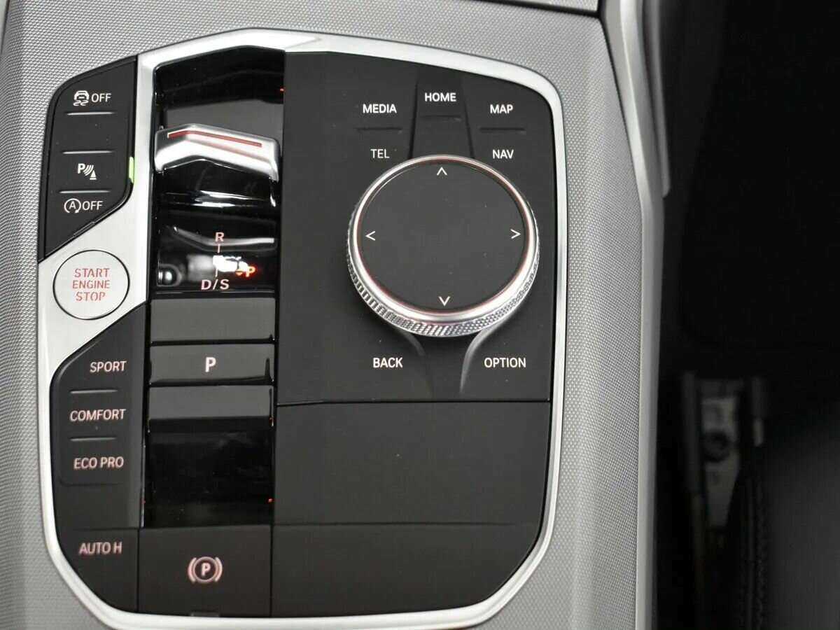 Купить BMW 3 серии 318i, 2023, 100 км, фото №23