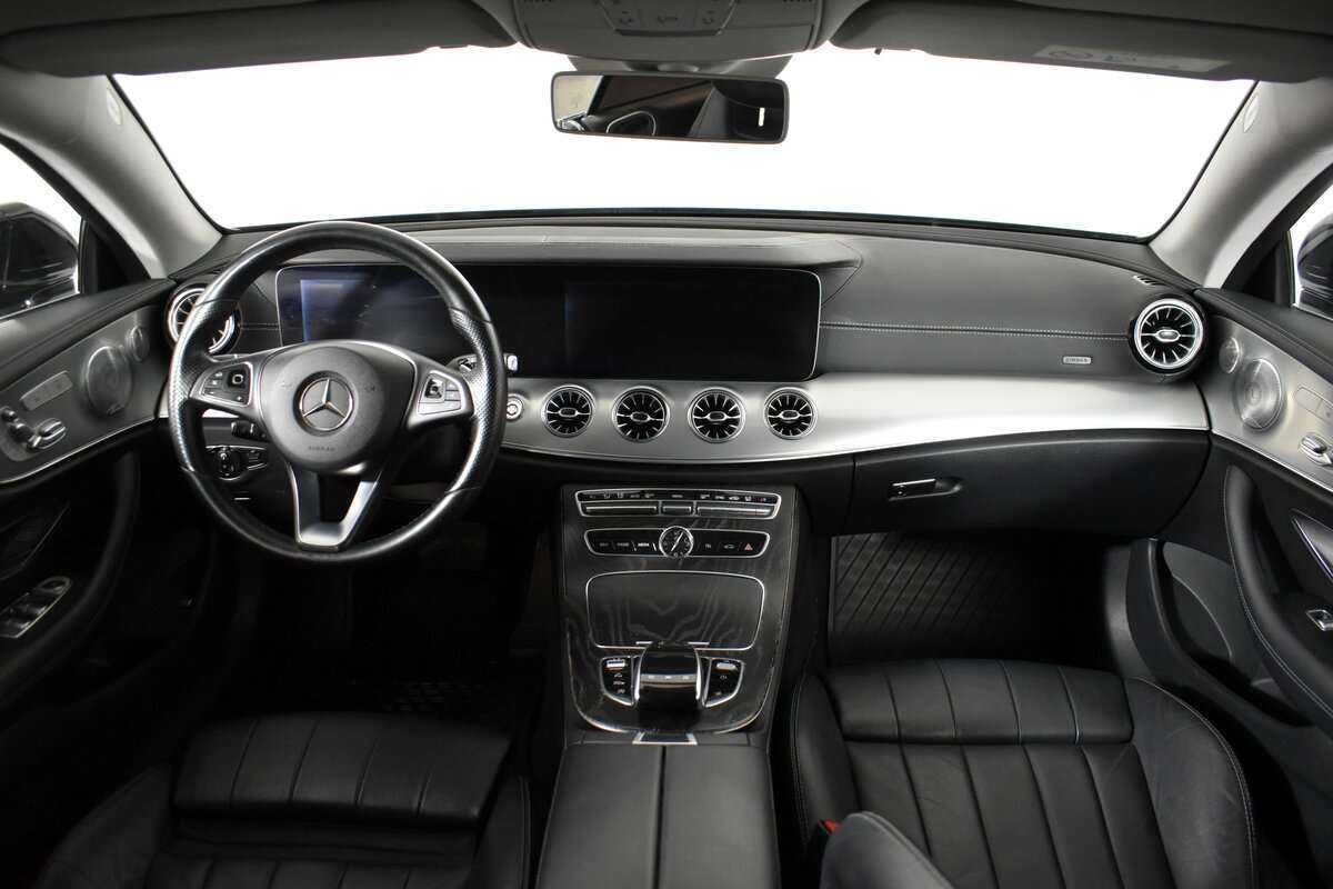 Купить Mercedes-Benz E-Класс 300, 2017, 126 000 км, фото №10
