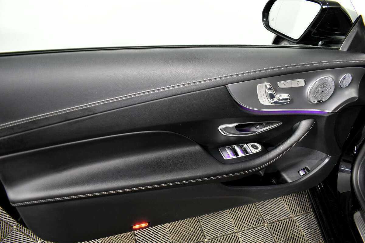 Купить Mercedes-Benz E-Класс 300, 2017, 126 000 км, фото №15