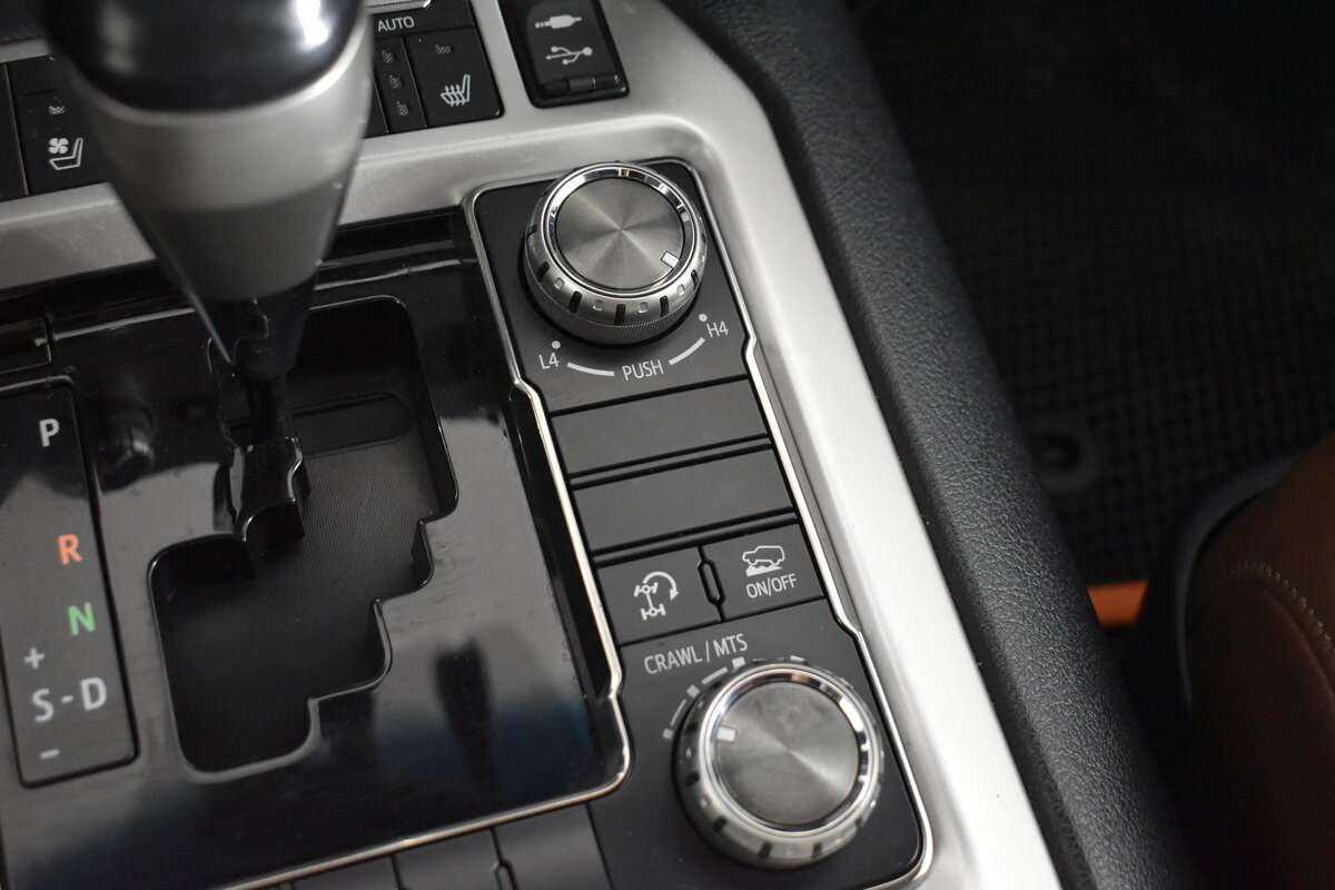 Купить Toyota Land Cruiser, 2016, 211 994 км, фото №21
