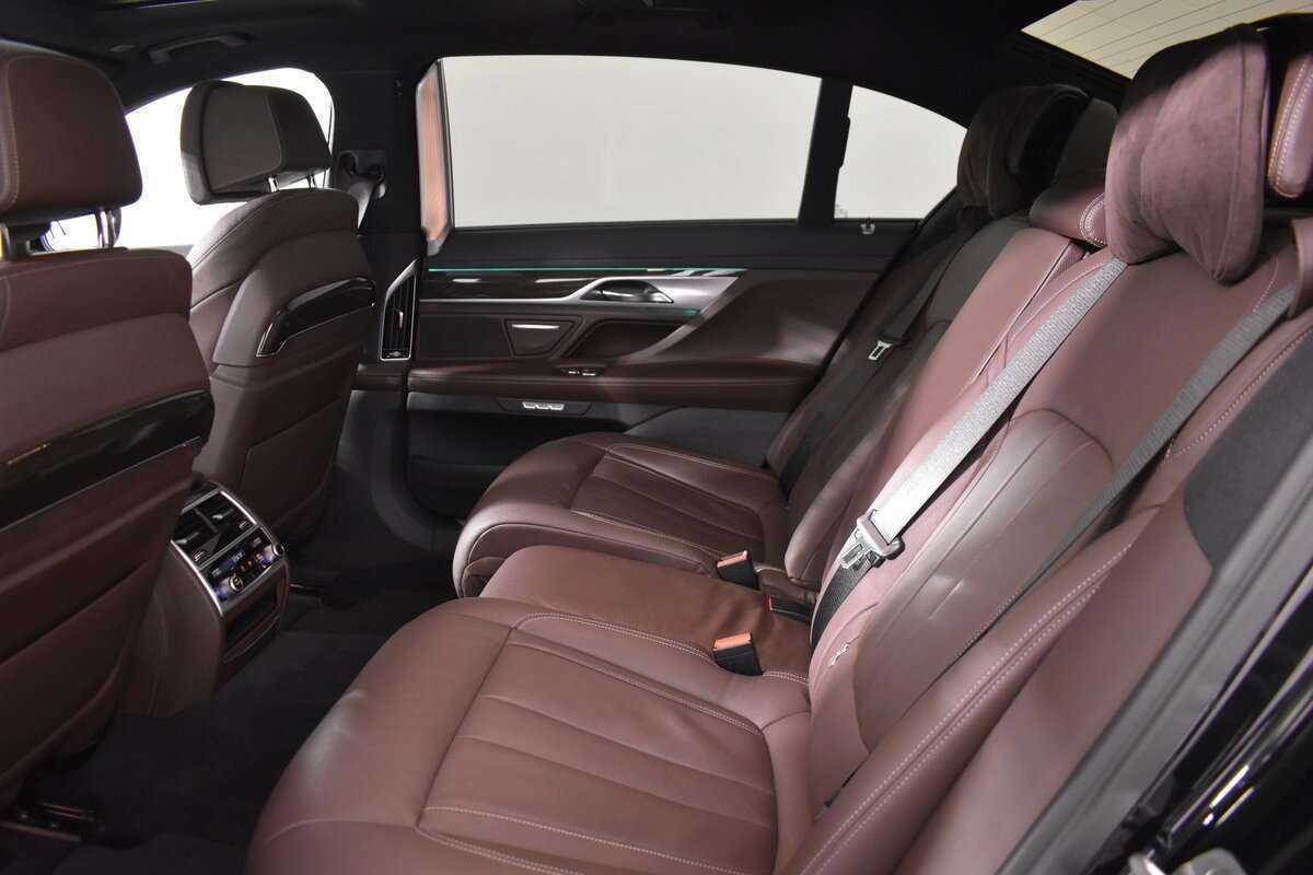 Купить BMW 7 серии Long 730Ld xDrive, 2017, 99 000 км, фото №9