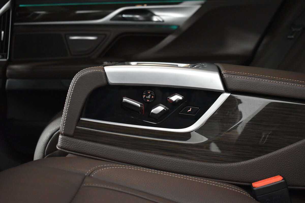 Купить BMW 7 серии Long 730Ld xDrive, 2017, 99 000 км, фото №13