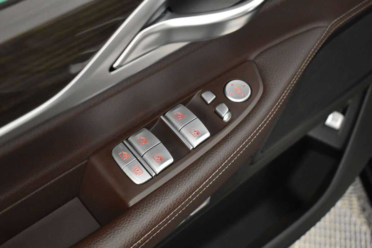 Купить BMW 7 серии Long 730Ld xDrive, 2017, 99 000 км, фото №16