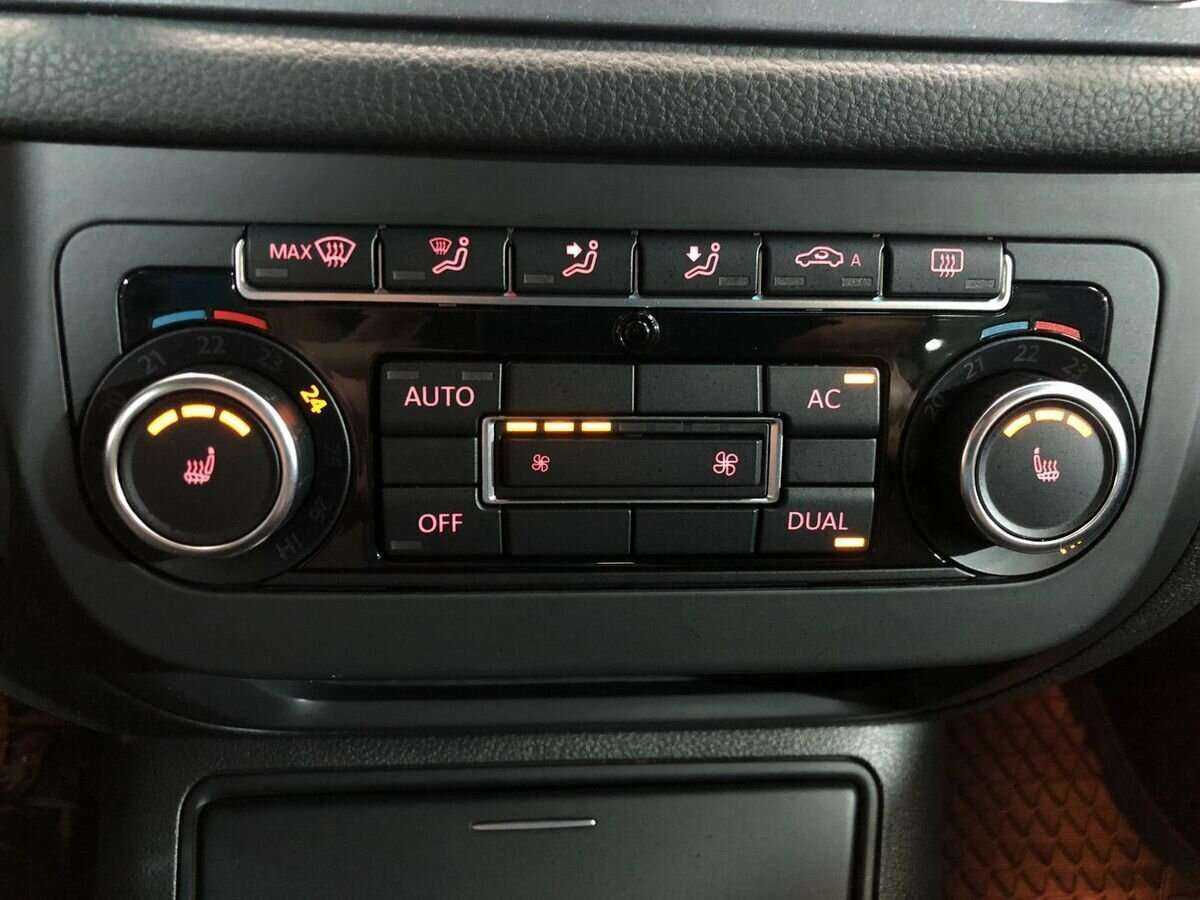 Купить Volkswagen Tiguan, 2011, 194 623 км, фото №15