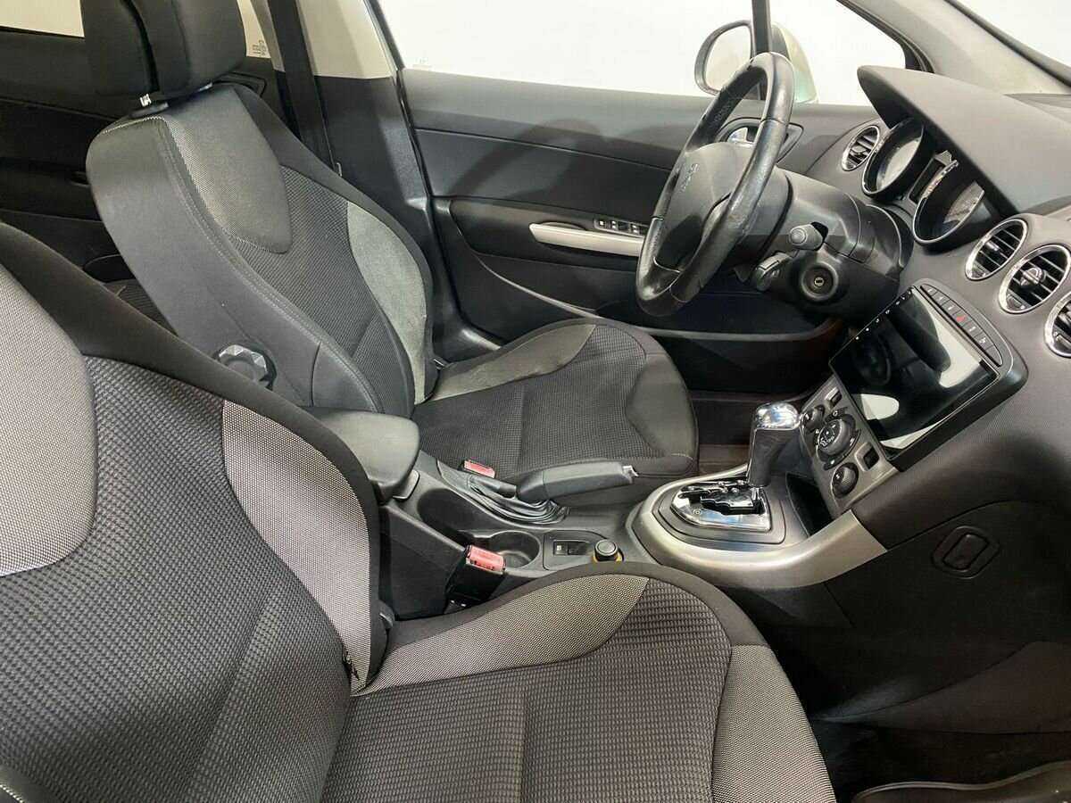 Купить Peugeot 308, 2008, 145 300 км, фото №10