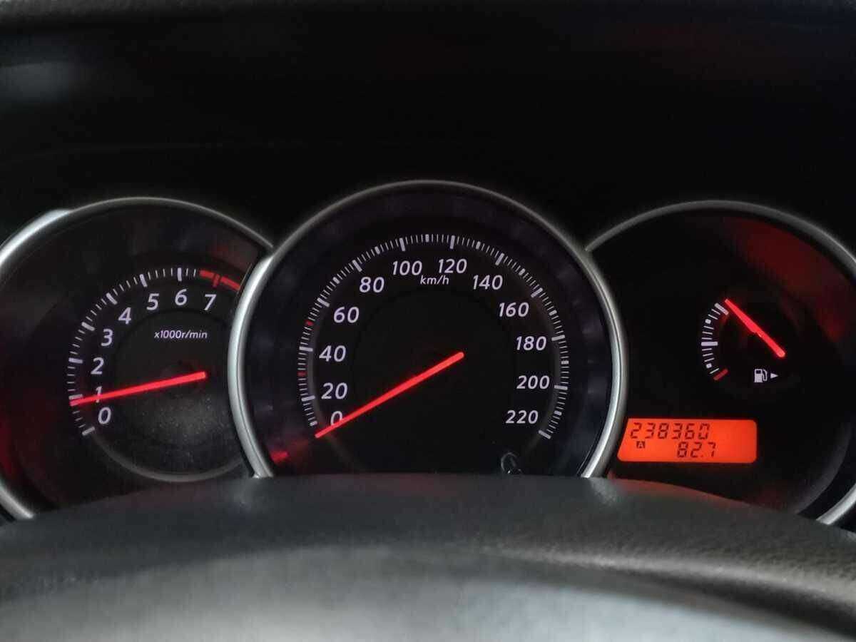 Купить Nissan Tiida, 2011, 238 358 км, фото №12