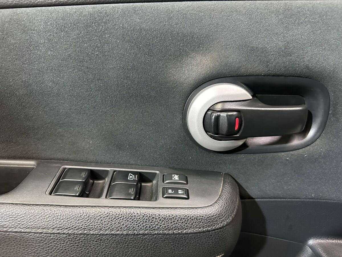 Купить Nissan Tiida, 2010, 198 000 км, фото №14