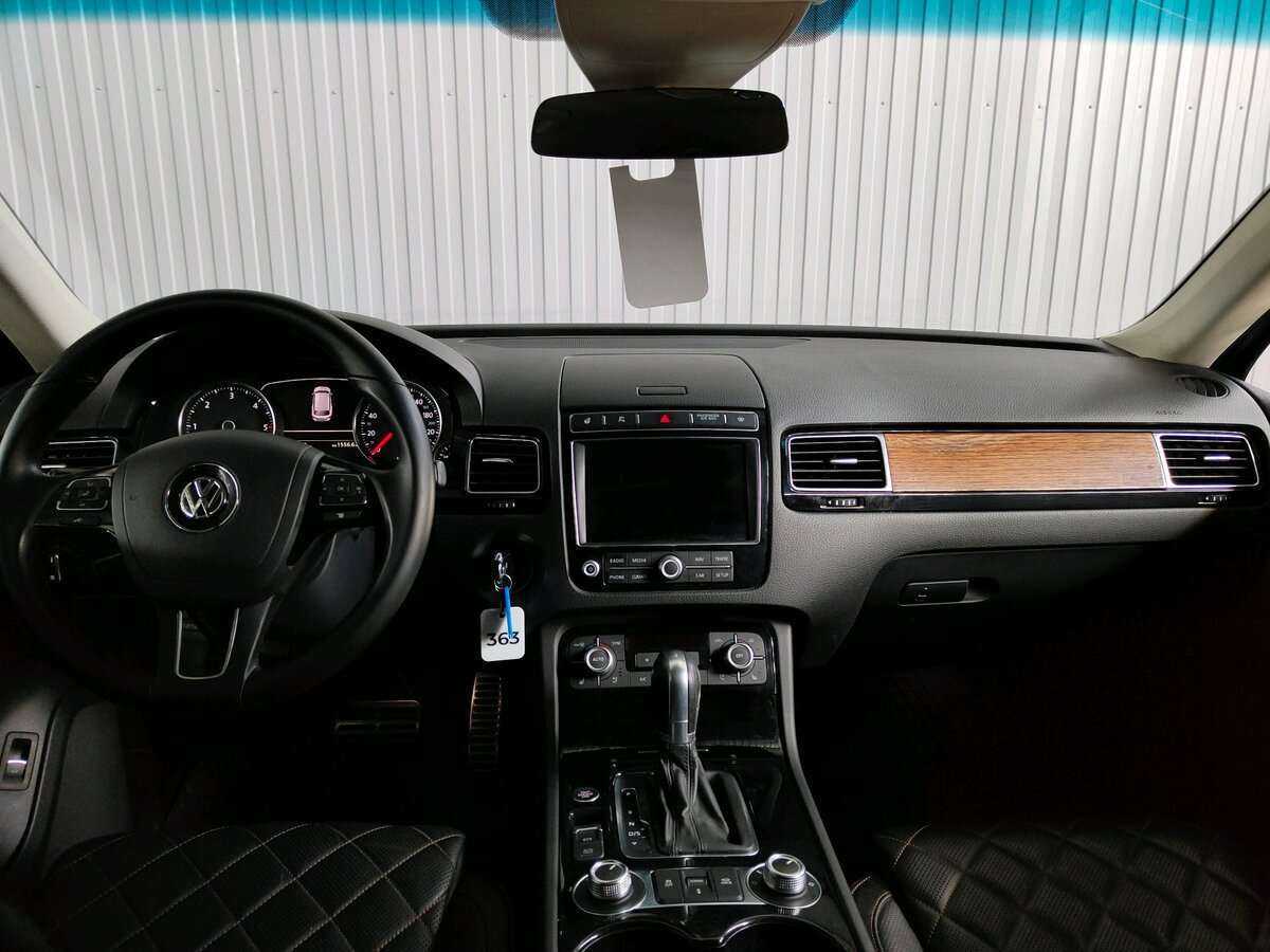 Купить Volkswagen Touareg, 2018, 127 339 км, фото №9