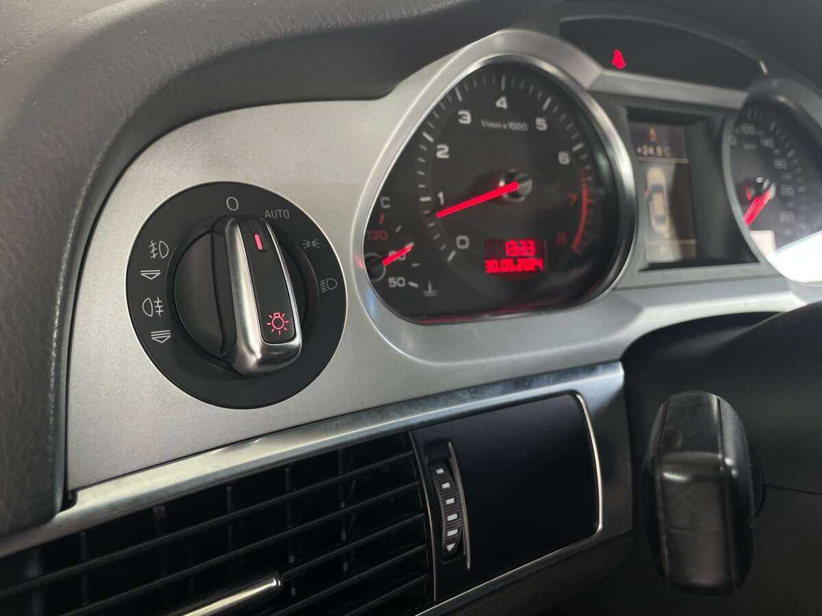 Купить Audi A6, 2010, 212 271 км, фото №12