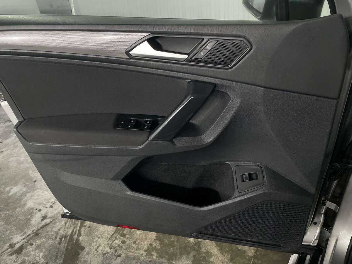 Купить Volkswagen Tiguan, 2019, 50 846 км, фото №22