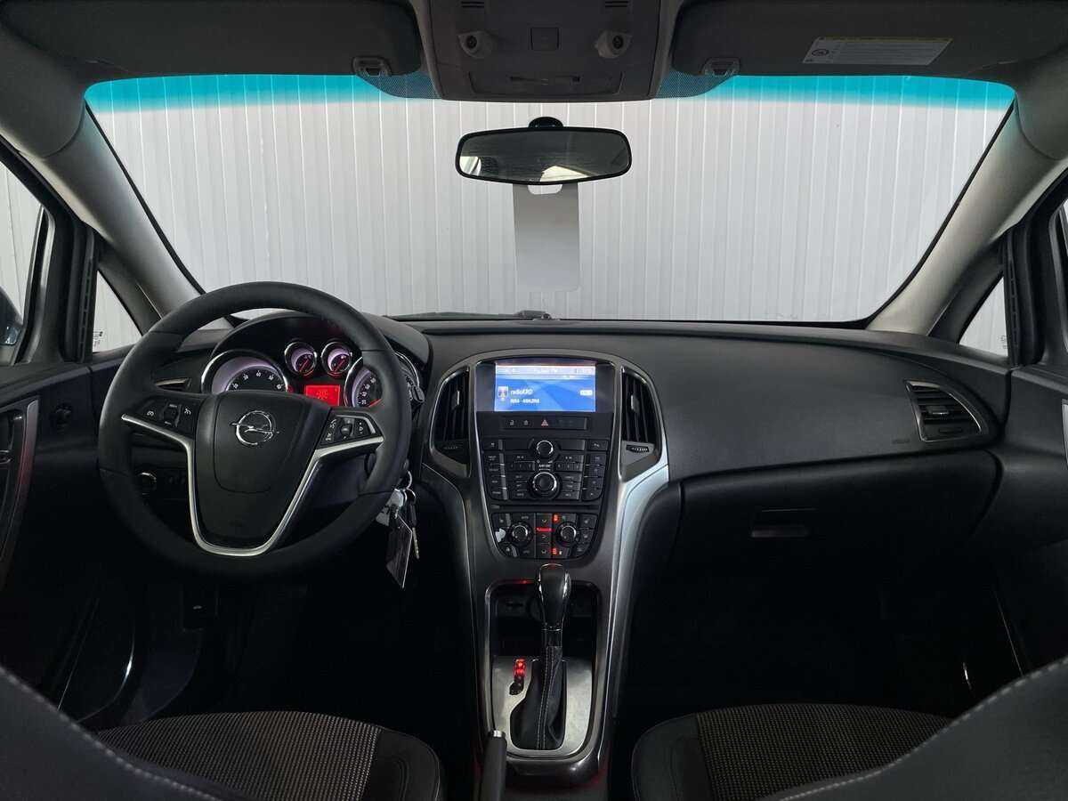 Купить Opel Astra, 2011, 171 300 км, фото №9