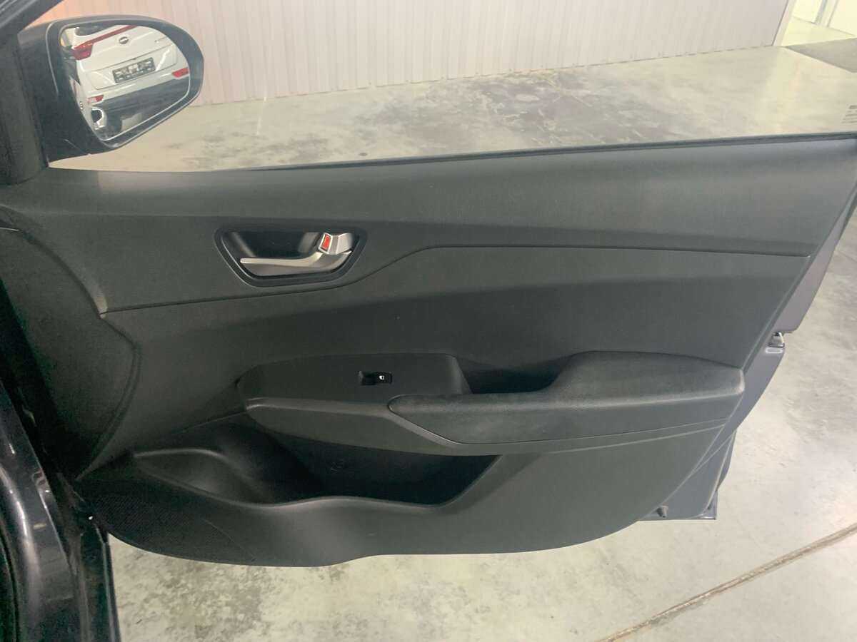 Купить Hyundai Solaris, 2021, 34 431 км, фото №21