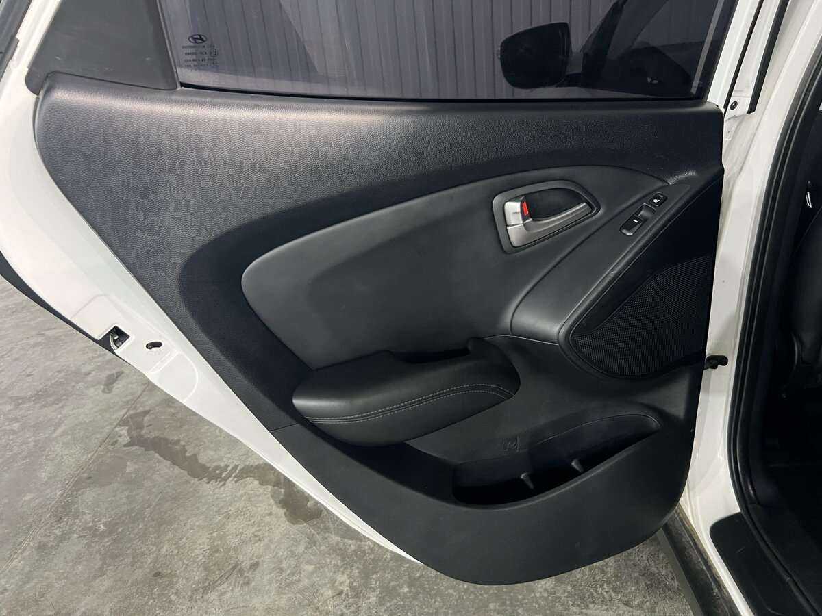 Купить Hyundai ix35, 2011, 240 045 км, фото №15