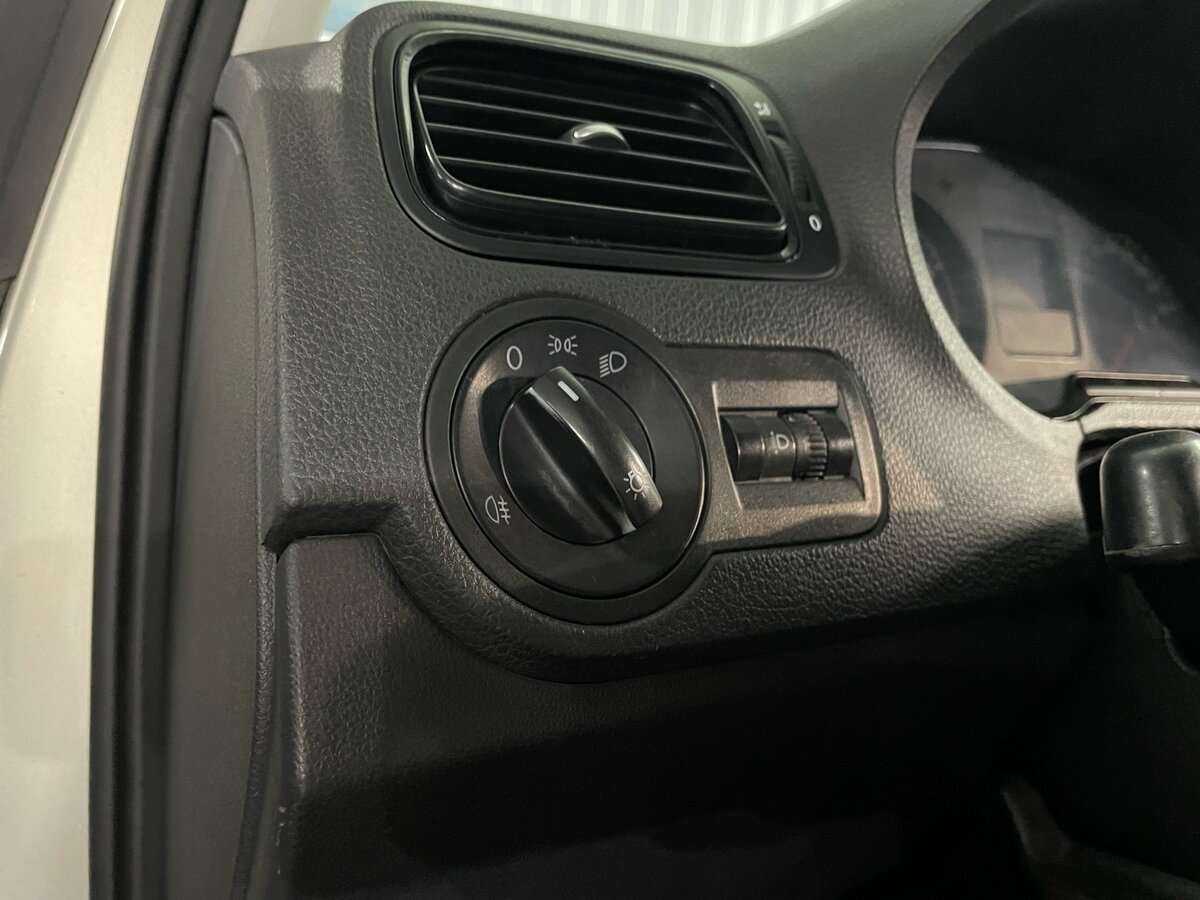 Купить Volkswagen Polo, 2011, 203 000 км, фото №21