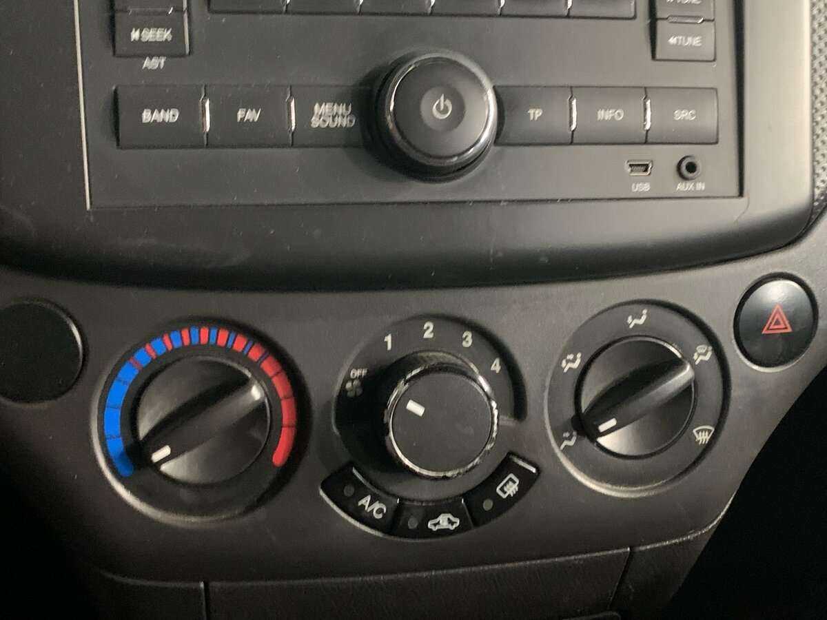 Купить Chevrolet Aveo, 2010, 164 000 км, фото №12