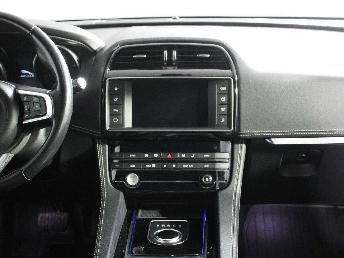 Купить Jaguar F-Pace, 2018, 96 180 км, фото №11