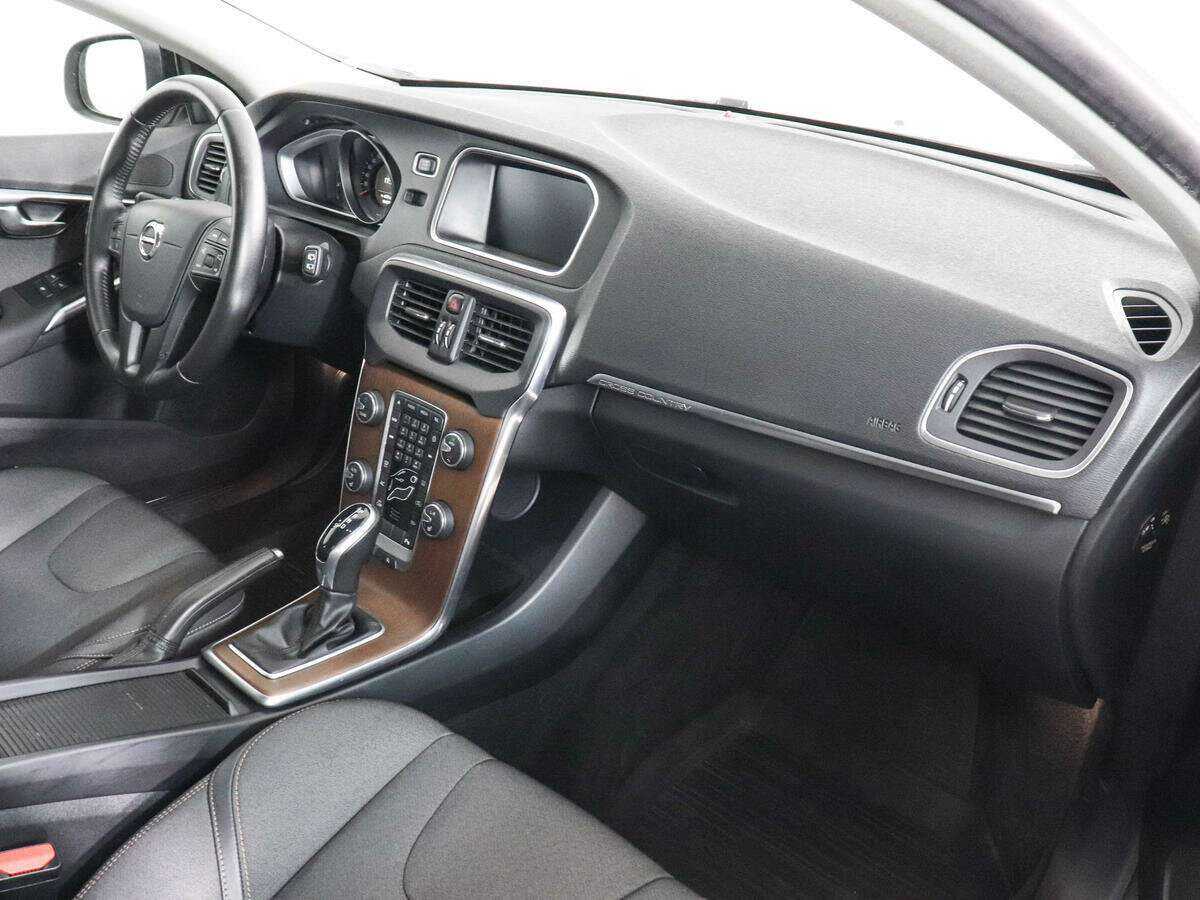 Купить Volvo V40 Cross Country, 2017, 135 000 км, фото №10