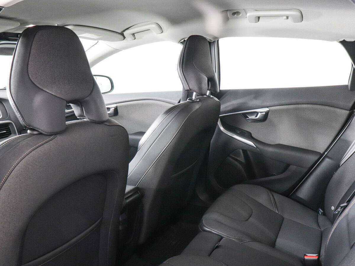 Купить Volvo V40 Cross Country, 2017, 135 000 км, фото №12