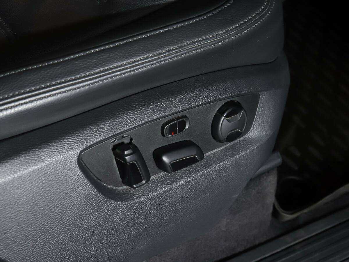 Купить Volkswagen Touareg, 2013, 143 706 км, фото №16