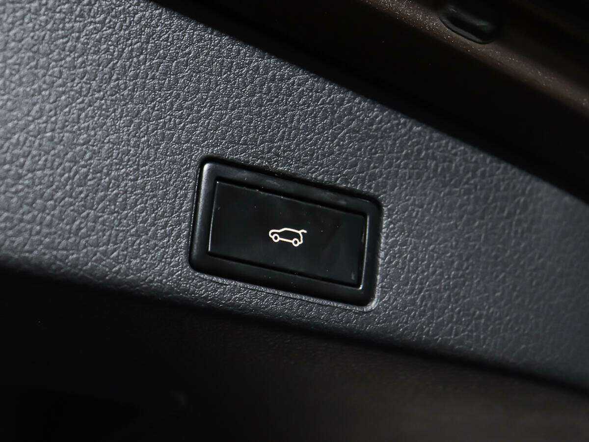 Купить Volkswagen Touareg, 2013, 143 706 км, фото №17