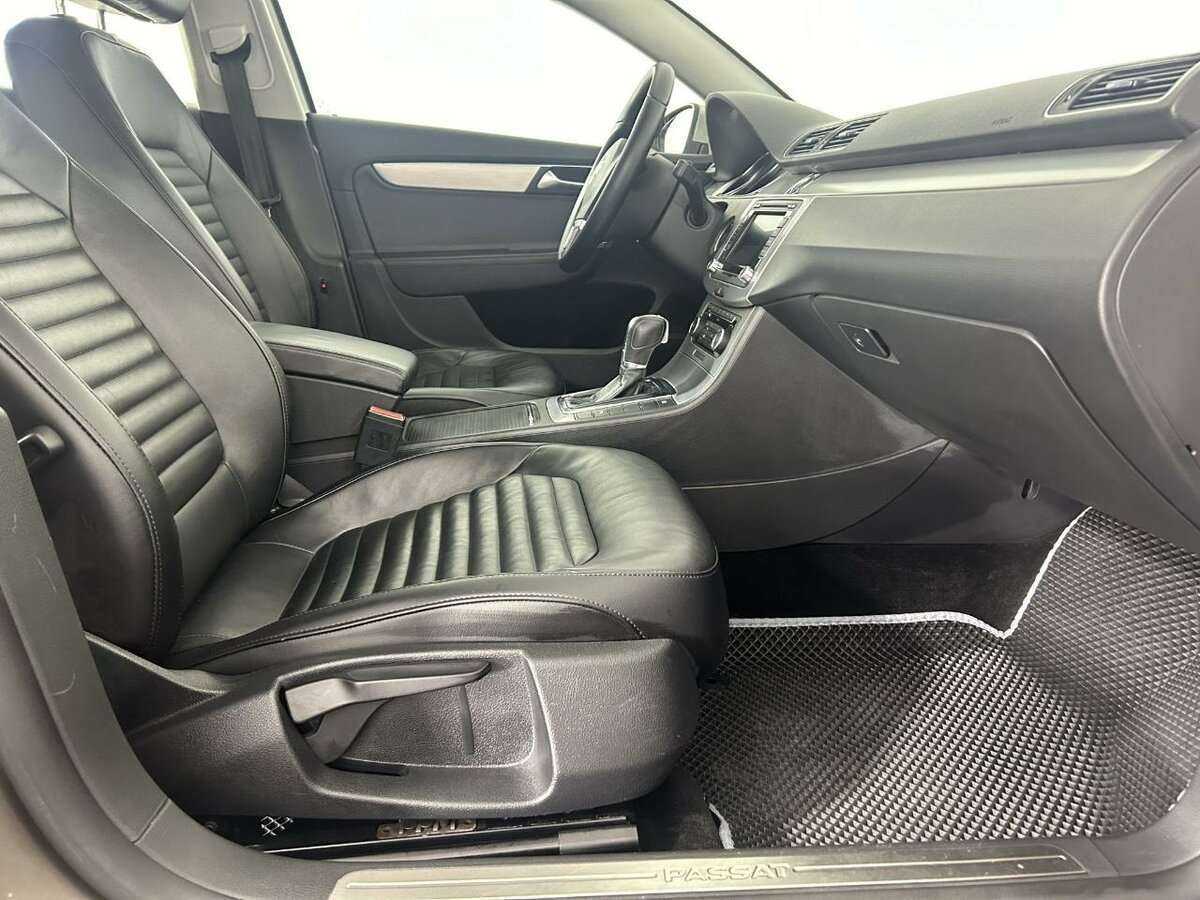 Купить Volkswagen Passat, 2011, 193 637 км, фото №14