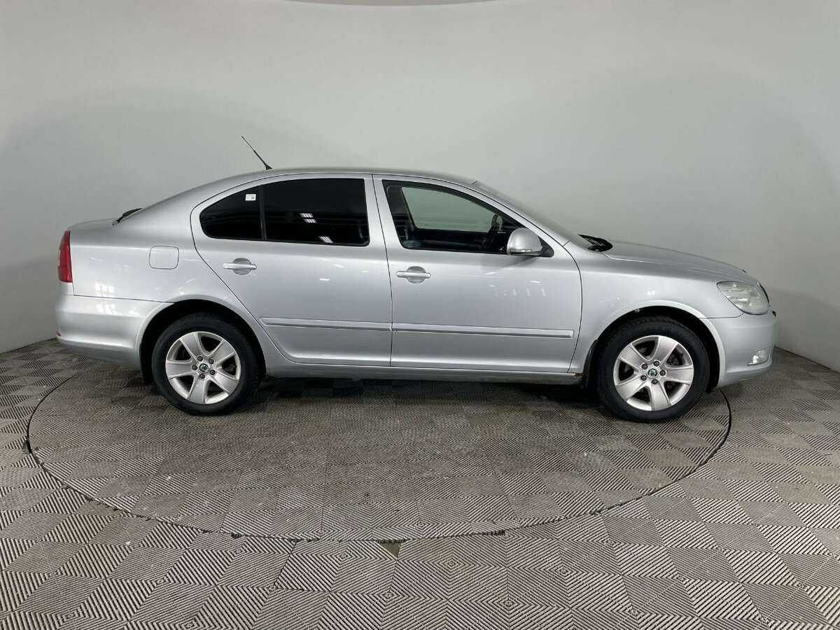 Купить Skoda Octavia, 2010, 235 600 км, фото №4