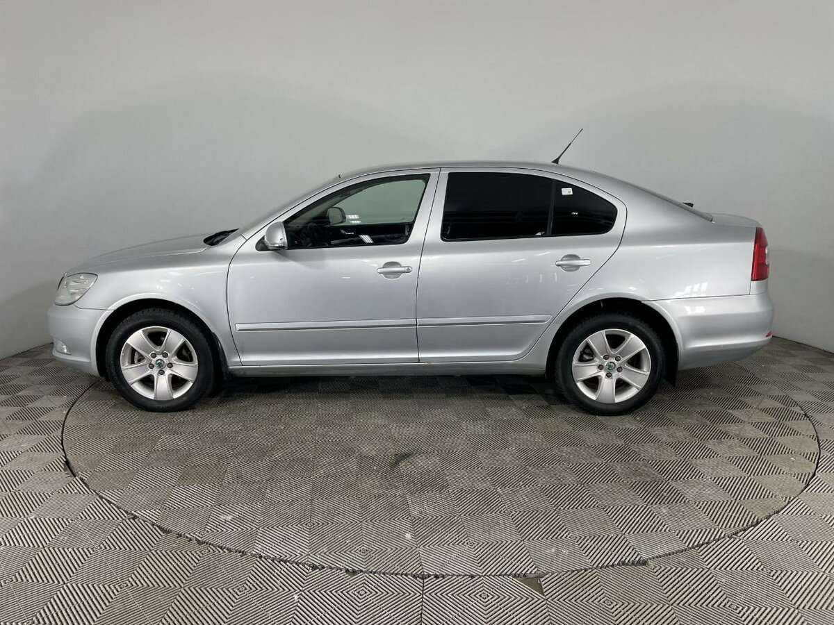 Купить Skoda Octavia, 2010, 235 600 км, фото №5