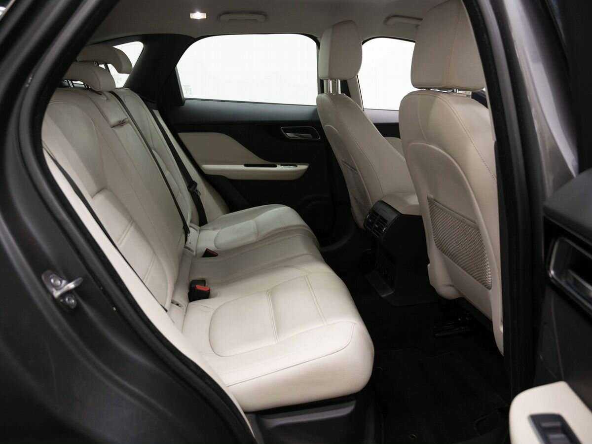 Купить Jaguar F-Pace, 2017, 94 000 км, фото №9