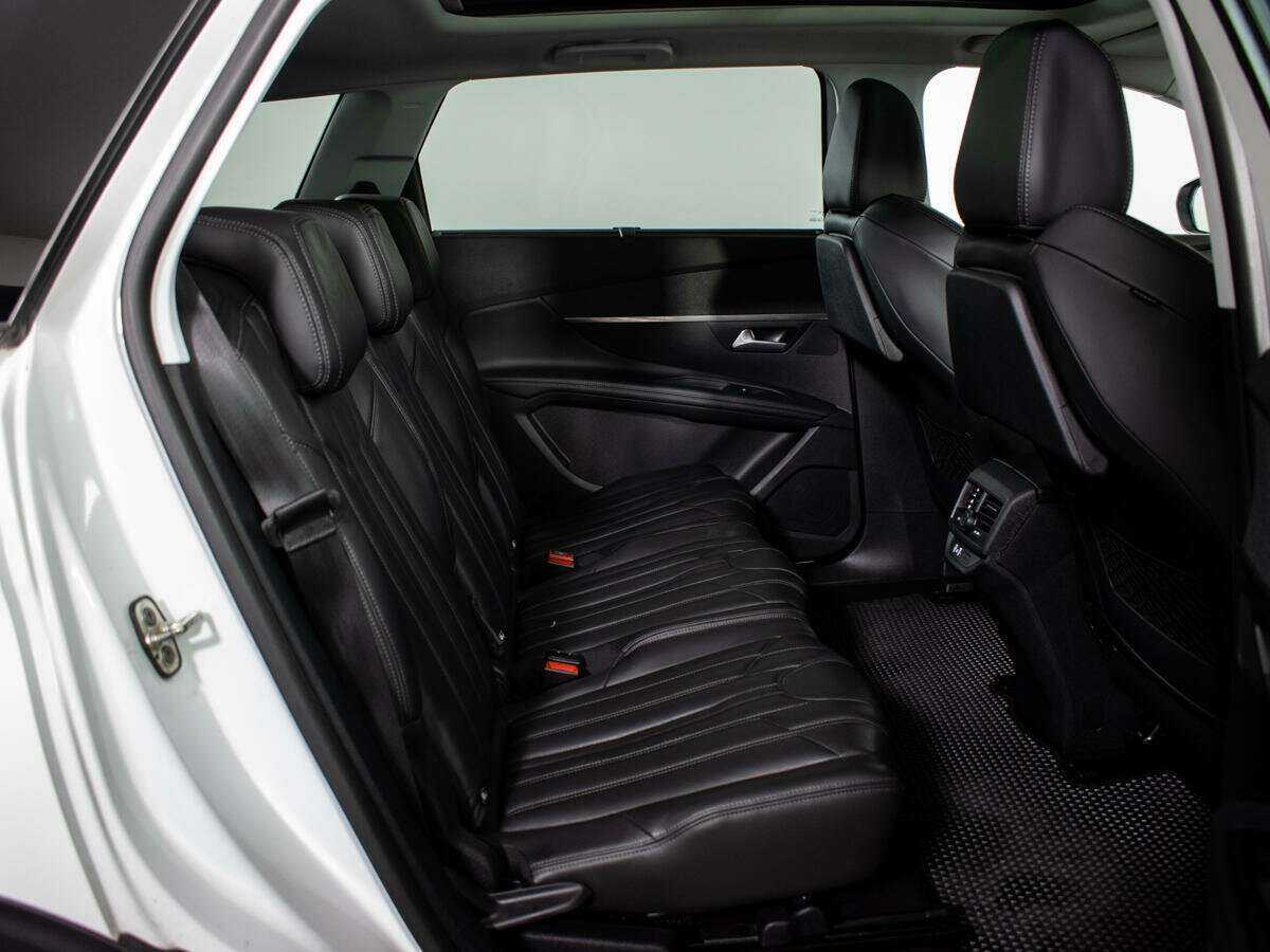 Купить Peugeot 5008, 2018, 164 261 км, фото №8