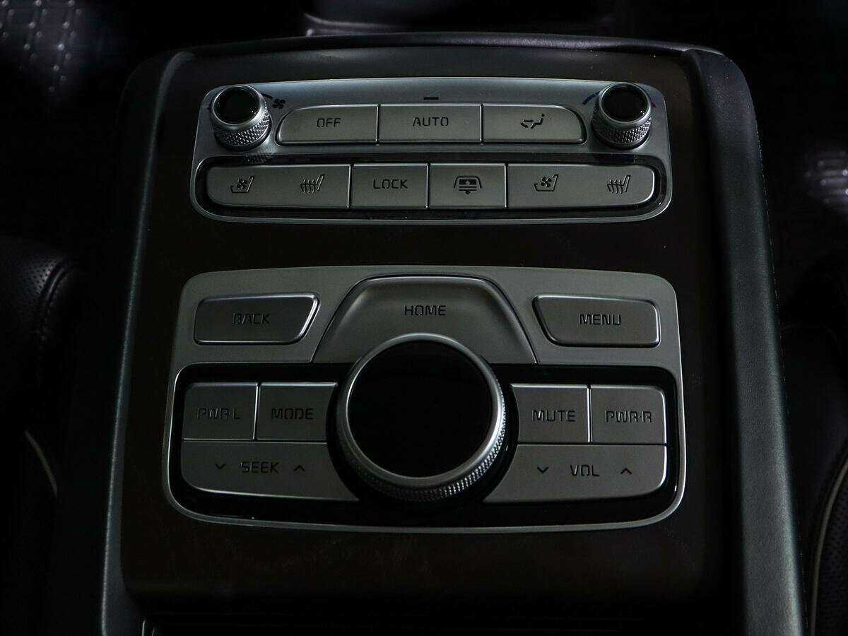 Купить Kia K900, 2019, 120 750 км, фото №17