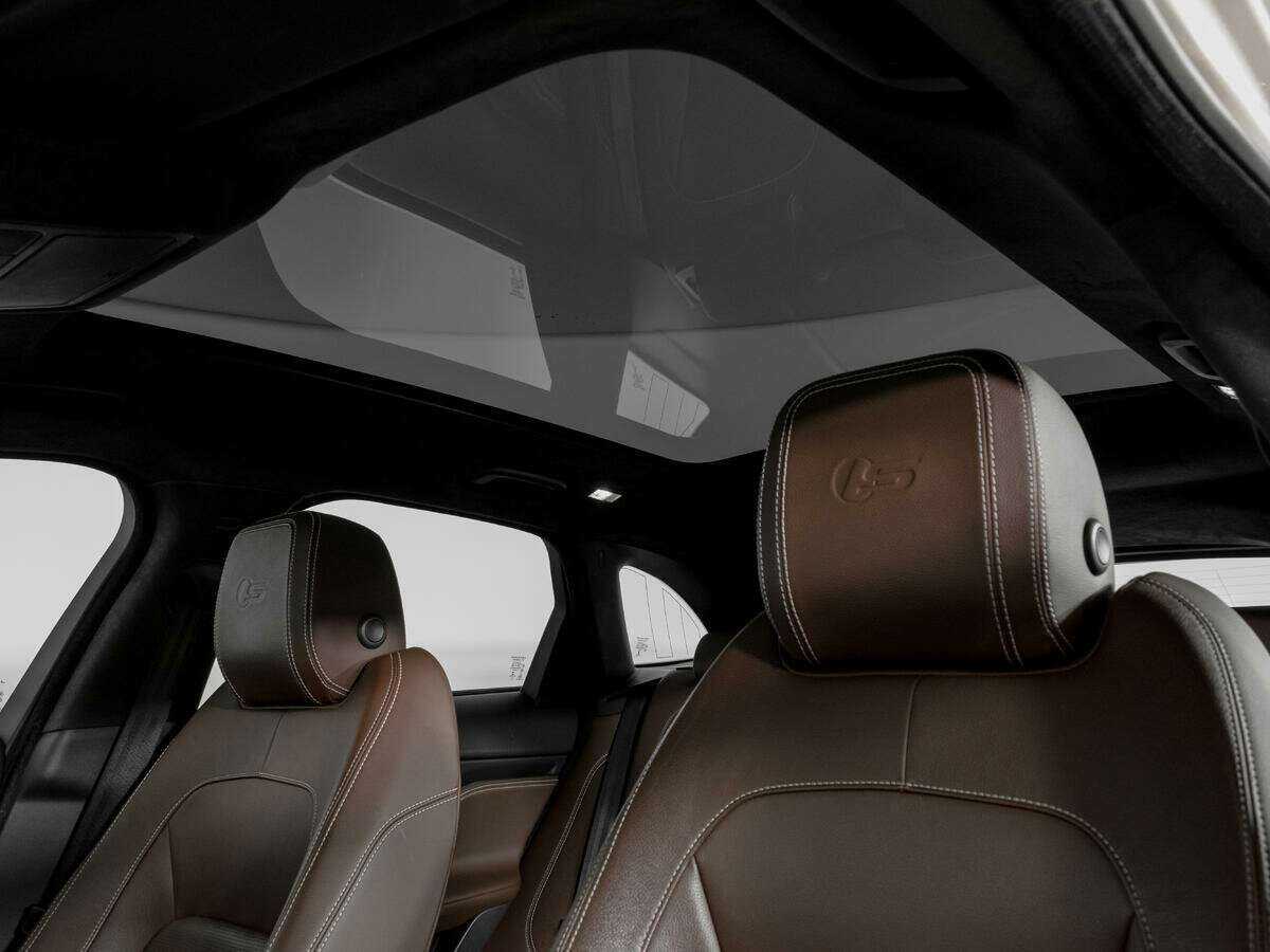 Купить Jaguar F-Pace, 2016, 68 780 км, фото №14