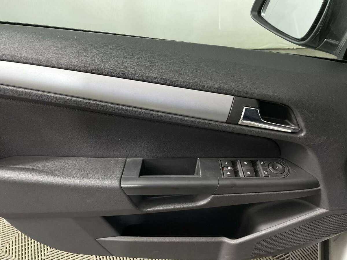 Купить Opel Astra, 2010, 167 660 км, фото №7