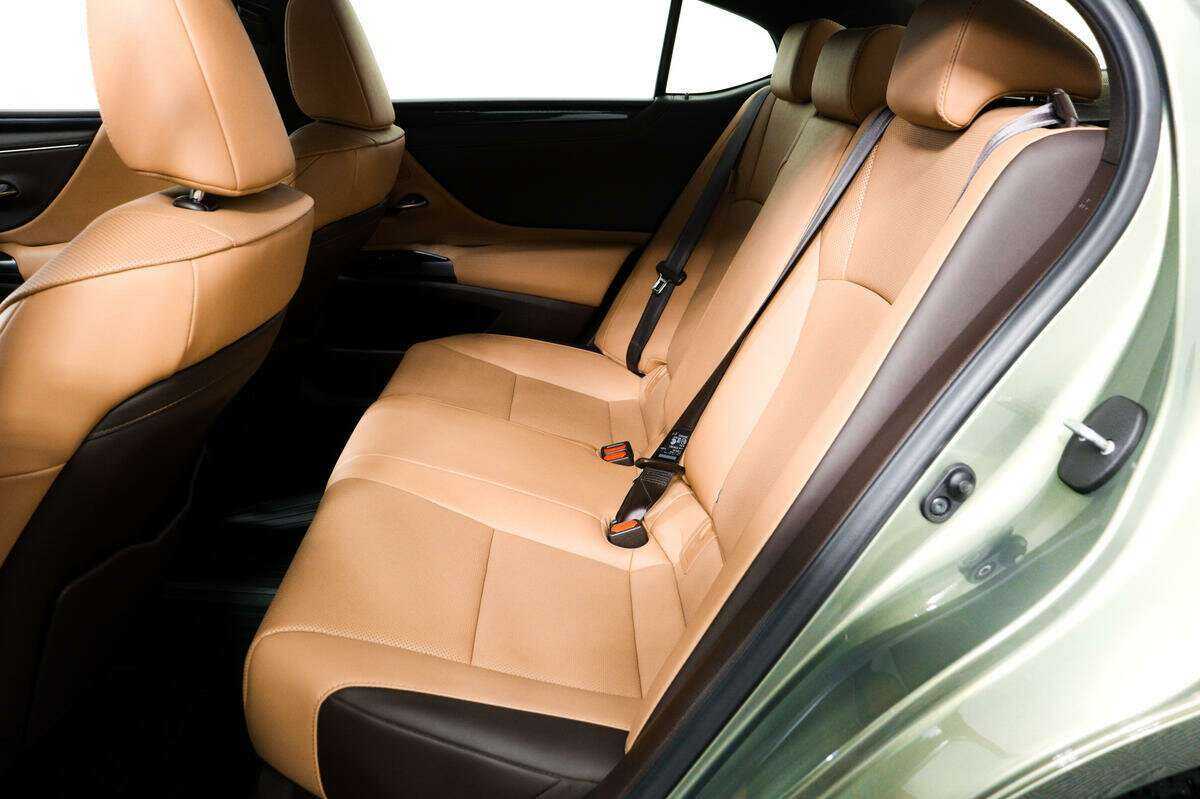 Купить Lexus ES 250, 2021, 111 306 км, фото №12