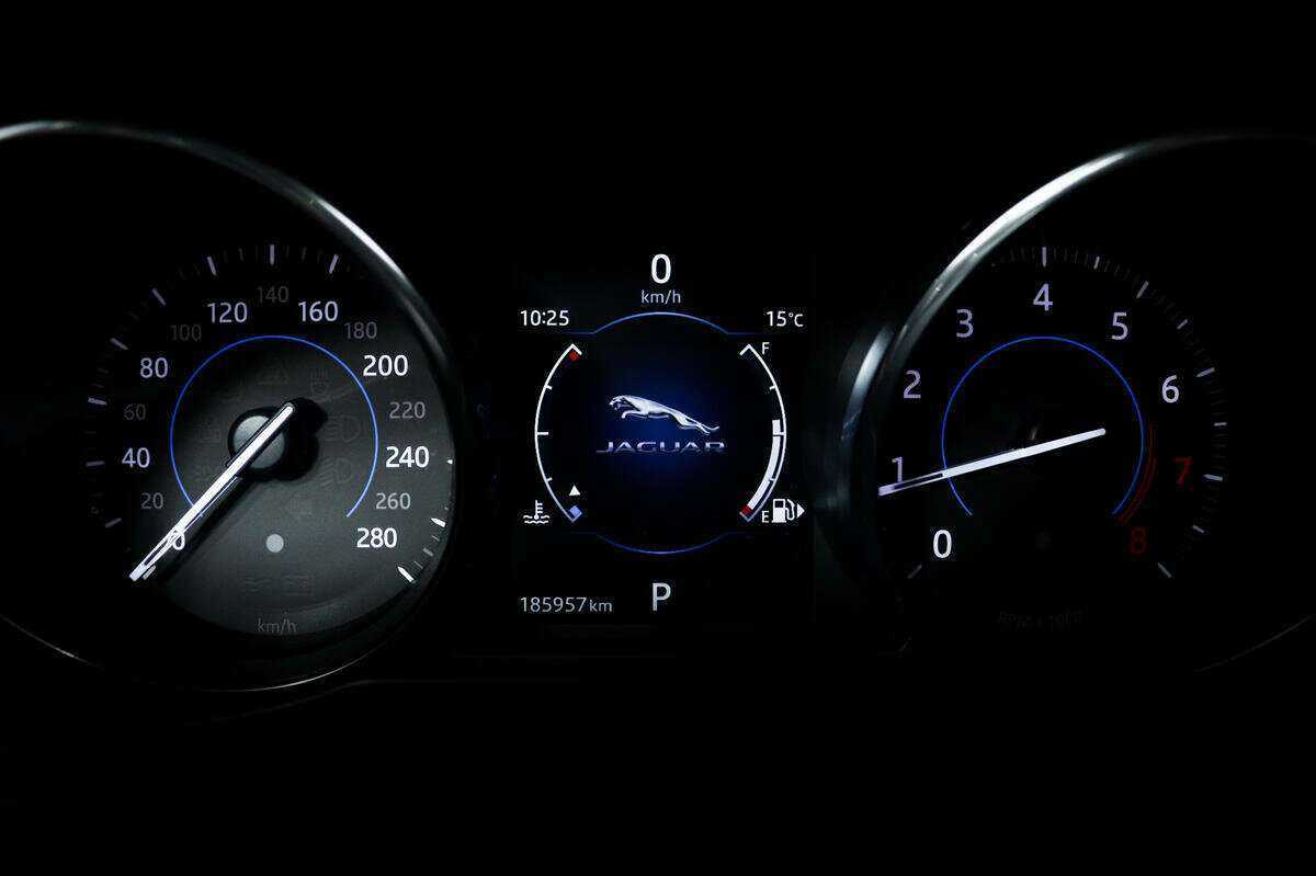 Купить Jaguar XF, 2016, 185 956 км, фото №10