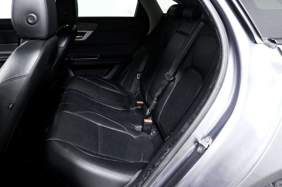 Купить Jaguar XF, 2016, 185 956 км, фото №12