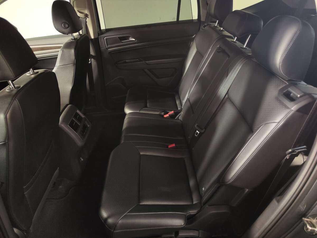 Купить Volkswagen Teramont, 2018, 216 377 км, фото №9