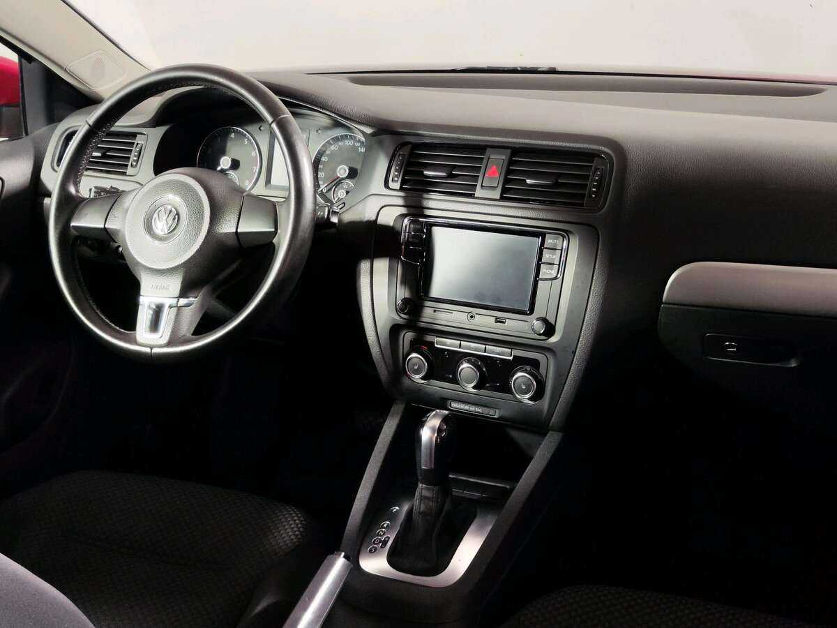 Купить Volkswagen Jetta, 2011, 359 146 км, фото №13