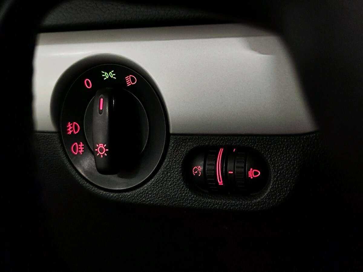 Купить Volkswagen Jetta, 2011, 359 146 км, фото №18