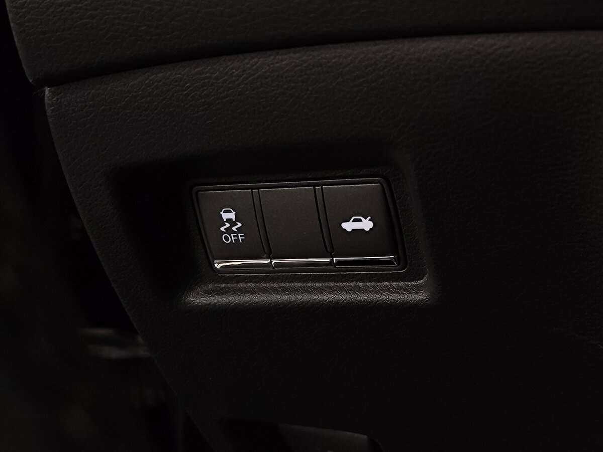 Купить Infiniti Q60, 2017, 116 500 км, фото №25