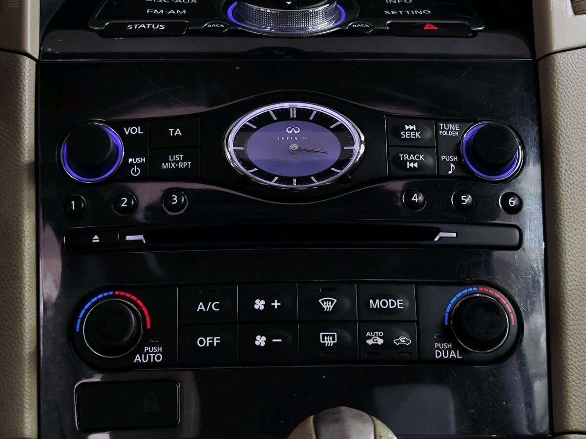 Купить Infiniti FX37, 2010, 220 000 км, фото №22