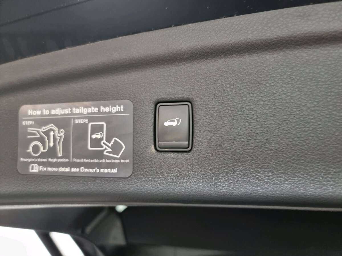 Купить Infiniti QX50, 2018, 30 850 км, фото №8