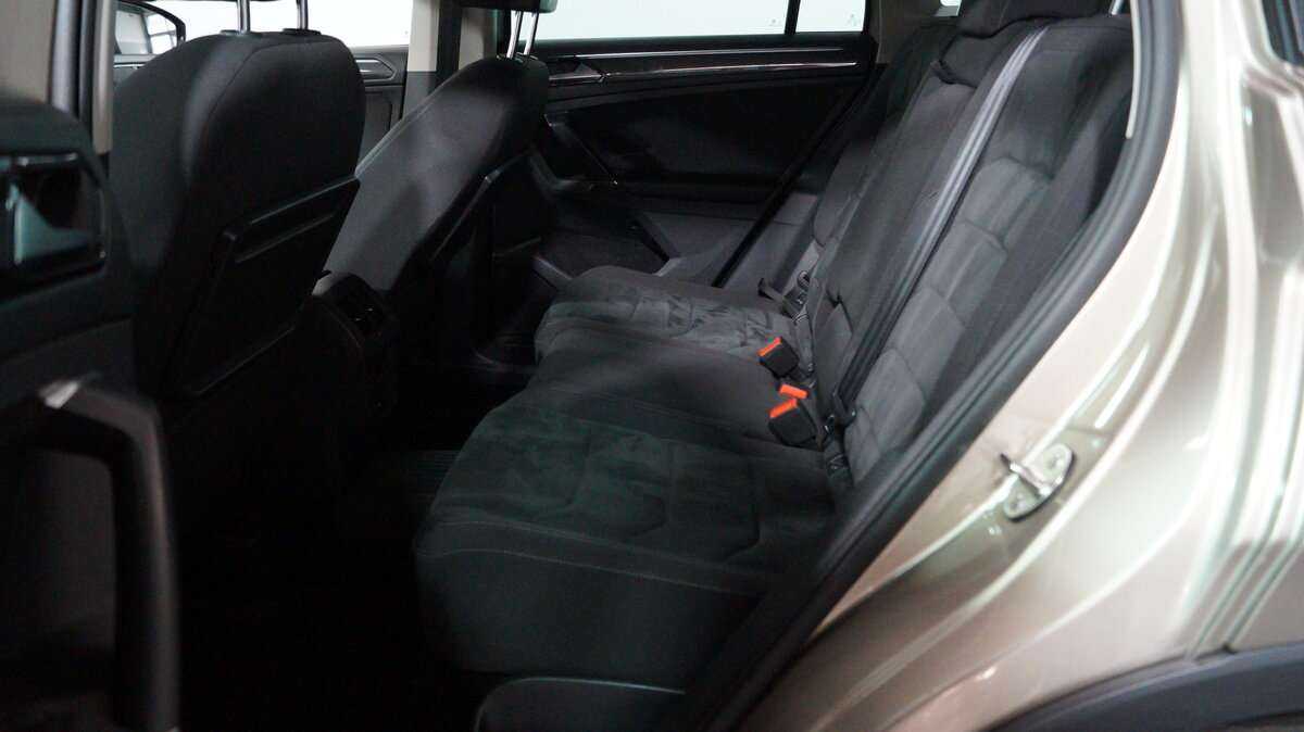 Купить Volkswagen Tiguan, 2018, 176 587 км, фото №11