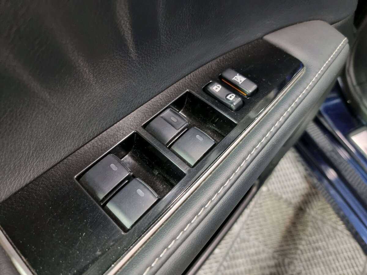 Купить Lexus ES 200, 2016, 105 150 км, фото №9