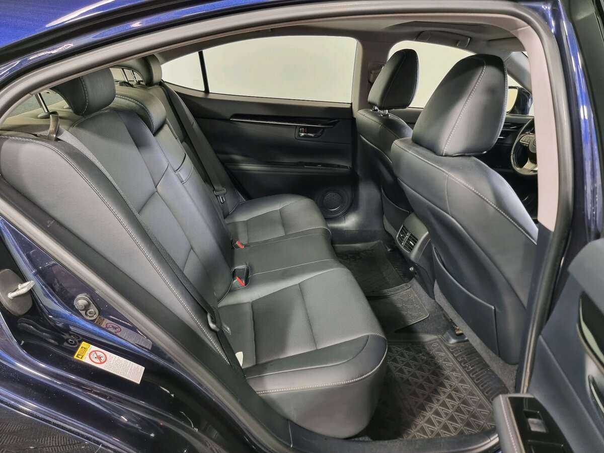 Купить Lexus ES 200, 2016, 105 150 км, фото №14