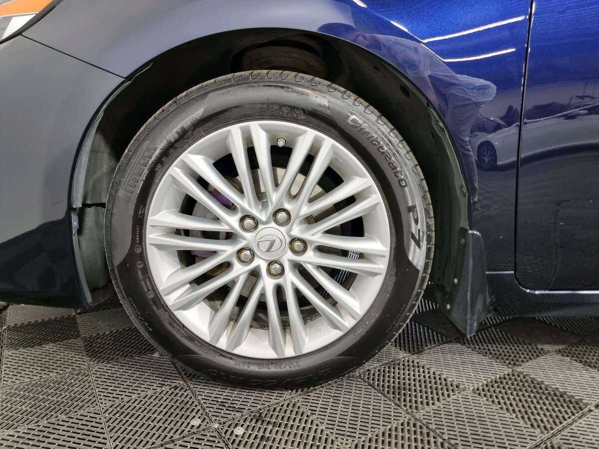 Купить Lexus ES 200, 2016, 105 150 км, фото №24