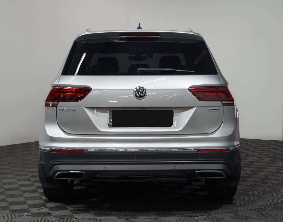 Купить Volkswagen Tiguan, 2018, 148 600 км, фото №4