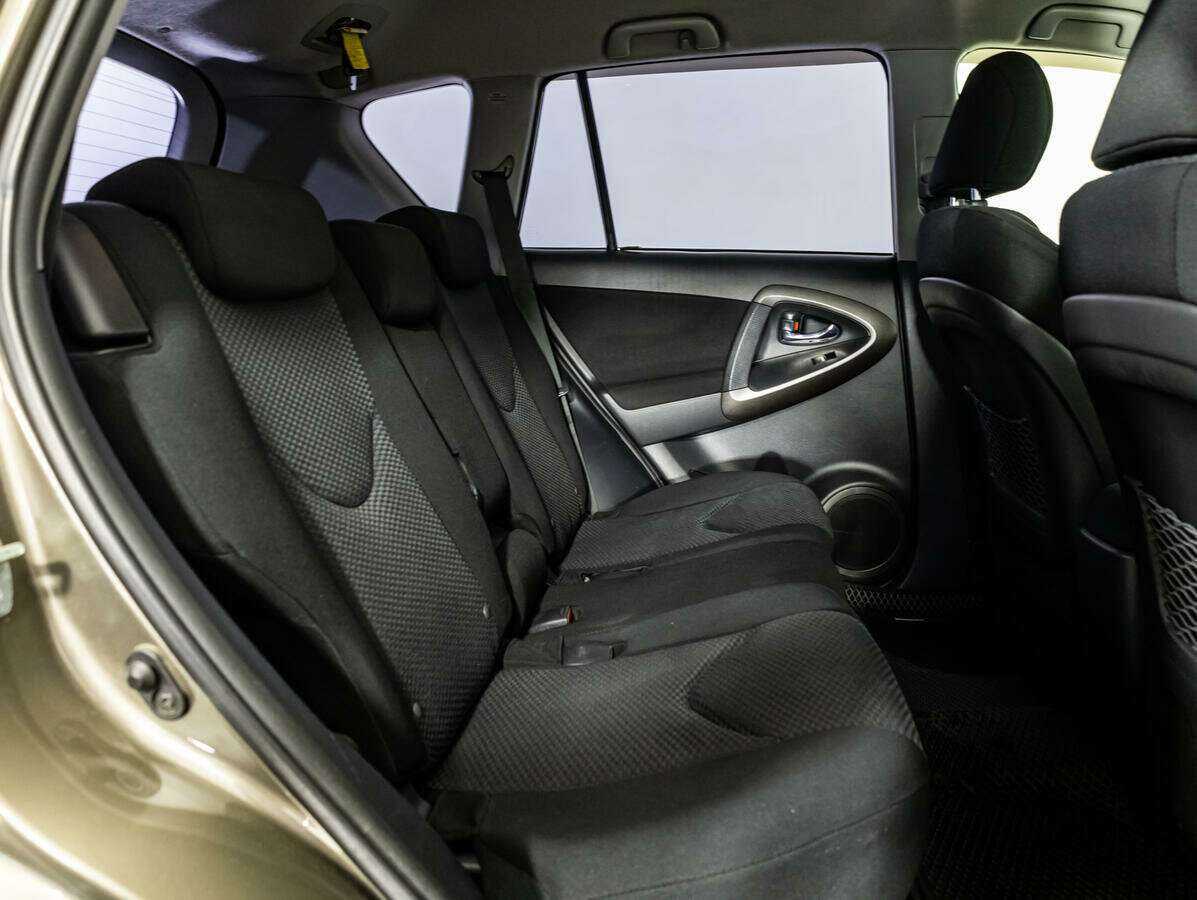 Купить Toyota RAV4, 2010, 206 963 км, фото №10