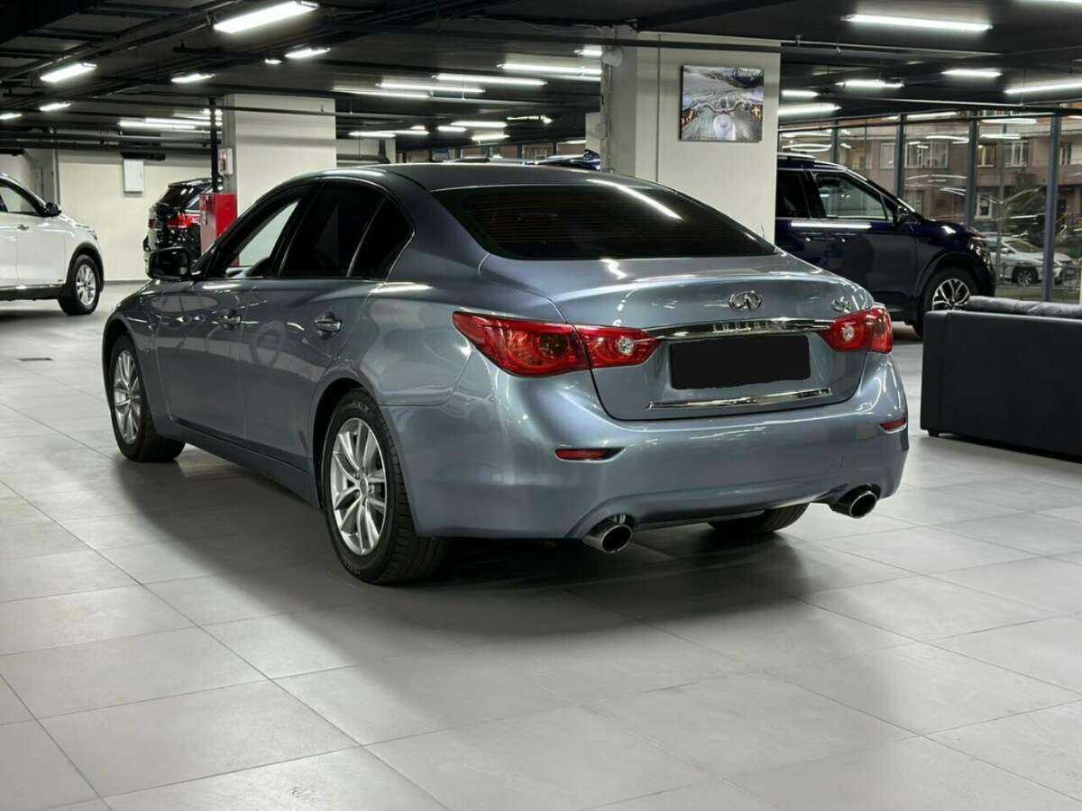 Infiniti Q50