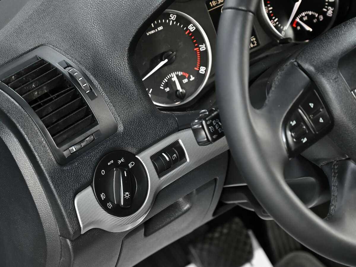 Купить Skoda Octavia, 2012, 120 000 км, фото №8