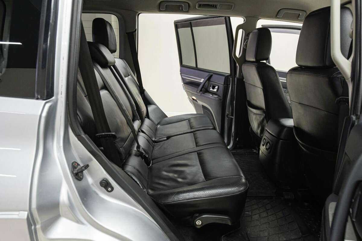 Купить Mitsubishi Pajero, 2011, 176 000 км, фото №14